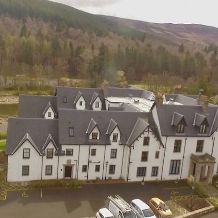 Montclaire Apartment Ballater Bagian luar foto