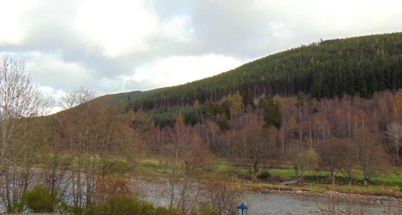 Montclaire Apartment Ballater Bagian luar foto