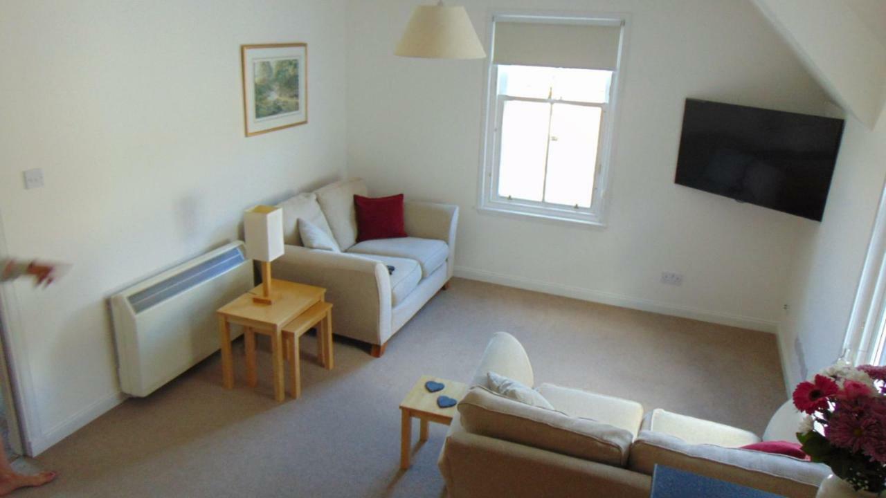Montclaire Apartment Ballater Bagian luar foto